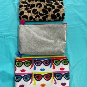 Lot of 3 makeup bags